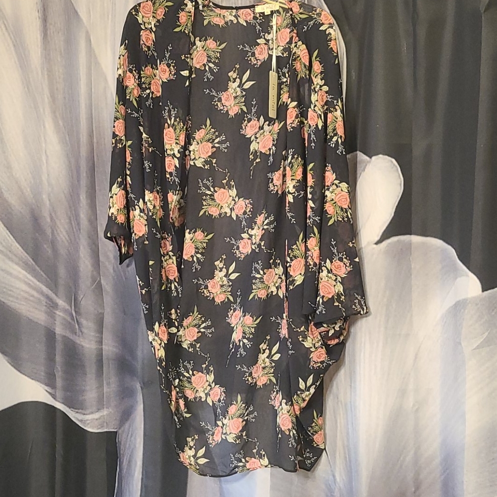 Womans Black Floral Kimono in size Small!